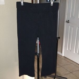 Classic Black Knit Capri Pants for Women